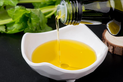 餐桌上的選擇 未精煉油與精煉油的區(qū)別與選購指南